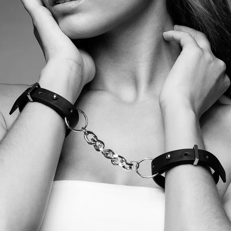 Bijoux Indiscrets Menottes Bracelets Vegan - Maze 4 Bijoux Indiscrets Menottes Bracelets Vegan - Maze – Image 2