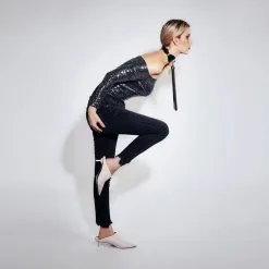 E.L.F. Zhou London Collier Fouet En Cuir Choker Tassel Omega 13 E.L.F. Zhou London Collier Fouet En Cuir Choker Tassel Omega -Lingerie Soldes choker bdsm fouet omega plaqu or