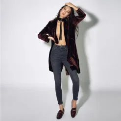 E.L.F. Zhou London Collier Fouet En Cuir Choker Tassel Omega 12 E.L.F. Zhou London Collier Fouet En Cuir Choker Tassel Omega -Lingerie Soldes choker bdsm fouet omega plaqu or elf zhou