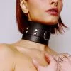 The Sinners Choker Minerve En Cuir épais -Lingerie Soldes collier rigide zoom noir