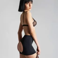 Maison Close Gaine Porte-jarretelles Fesses Nues - Pure Tentation 12 Maison Close Gaine Porte-jarretelles Fesses Nues - Pure Tentation -Lingerie Soldes gaine fesses nues pure tentation 4