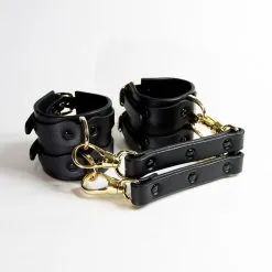 E.L.F. Zhou London Menottes En Cuir Et Or - Studded Double Cuffs