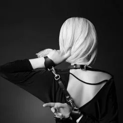 E.L.F. Zhou London Menottes En Cuir - Unite Handcuff Set -Lingerie Soldes menottes unite hand cuffs 2