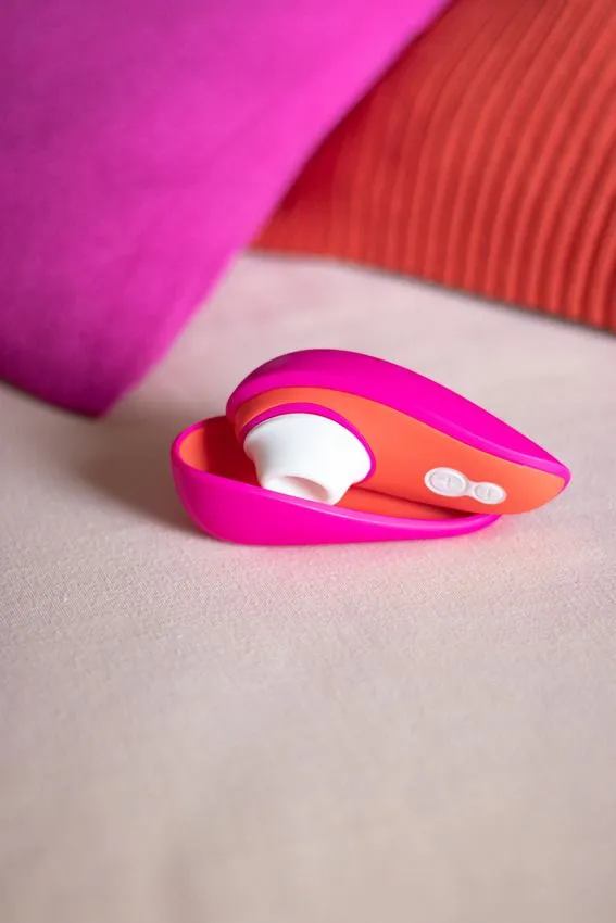 Womanizer Liberty - Lily Allen 6 Womanizer Liberty - Lily Allen – Image 4