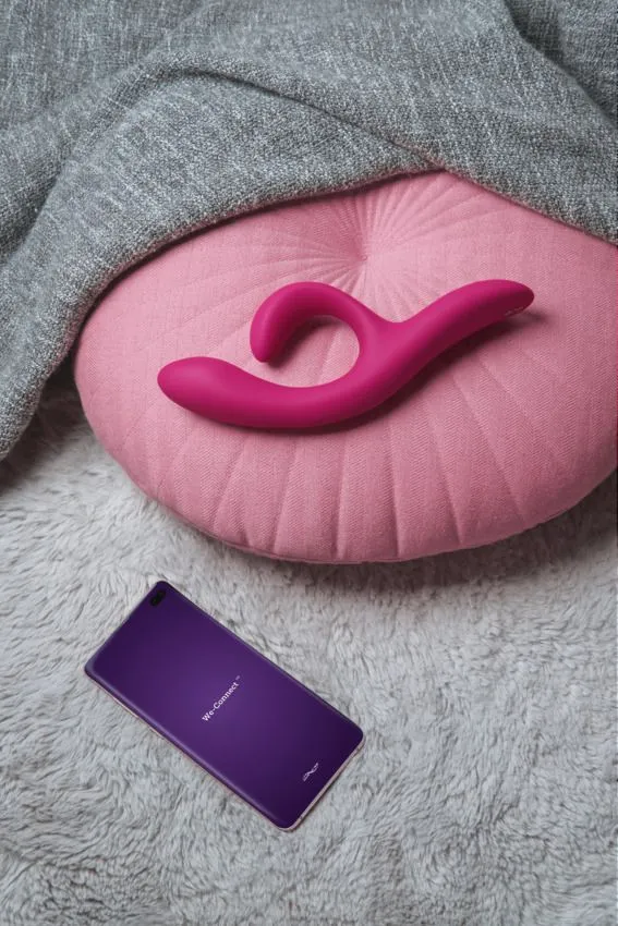 We-Vibe Vibromasseur Rabbit Contact Permanent - Nova 2 Fuschia 9 We-Vibe Vibromasseur Rabbit Contact Permanent - Nova 2 Fuschia – Image 7